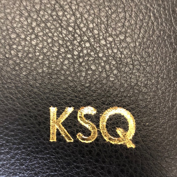 Meet your Posher, Krista - Picture 1 of 1